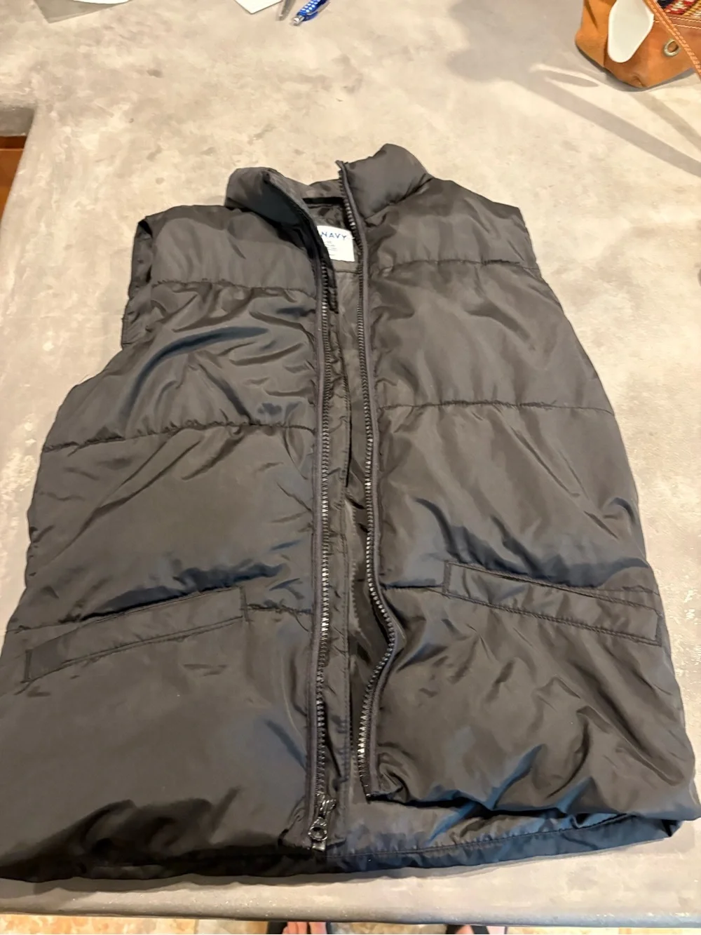 Large Old Navy Kids Vest Size Large 10-12